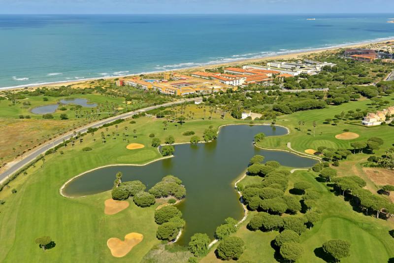 Club de Golf Novo Sancti Petri - Mar y Pinos