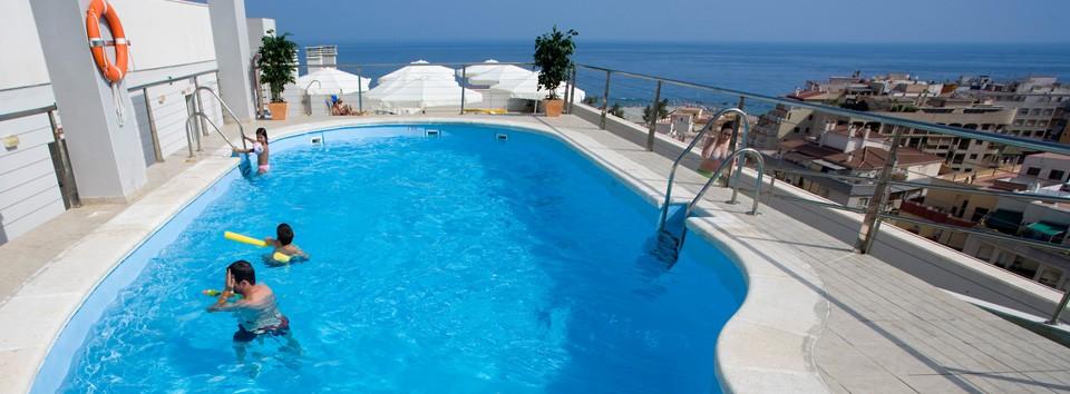 Hotel Bahía de Almuñécar - Web oficial de turismo de Andalucía