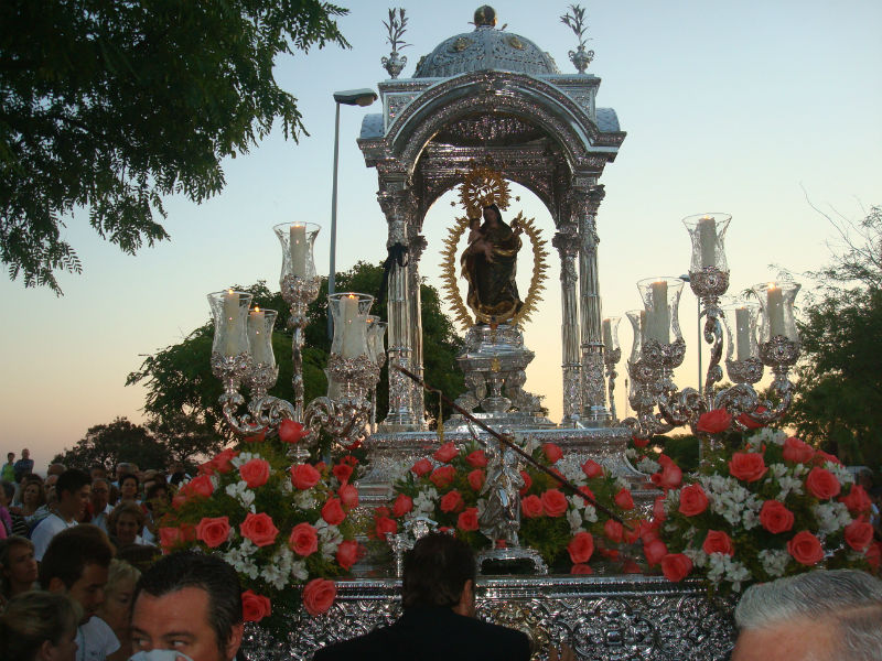 Feierlichkeiten zu Ehren der Virgen de la Cinta