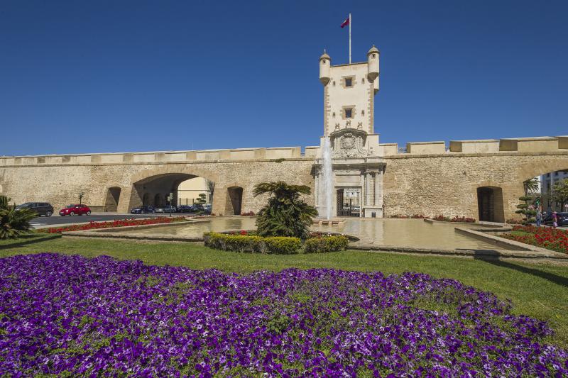 Baluartes de Santa Elena y San Roque