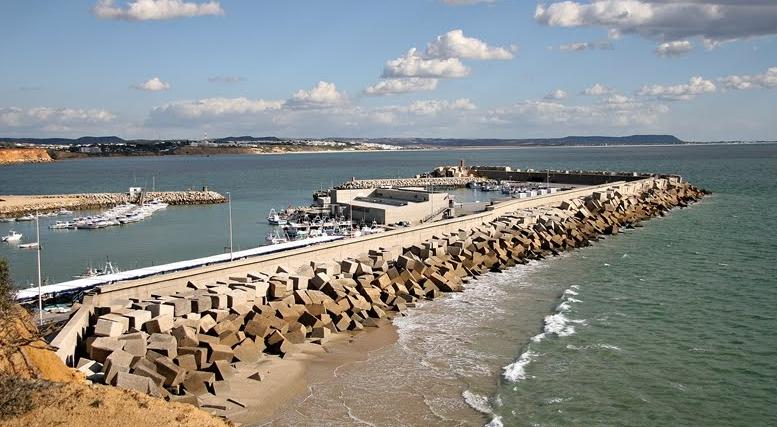 ✓ The coves of Conil de la Frontera