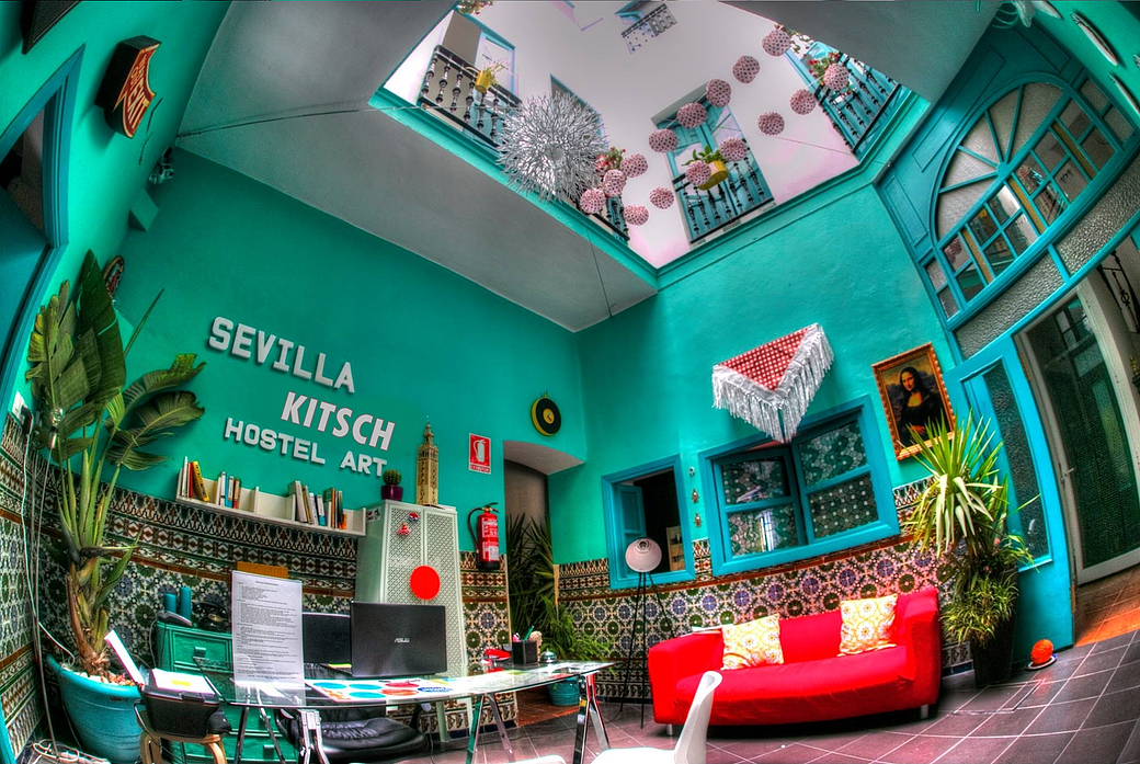 Pensión Sevilla Kitsch Hostel Art