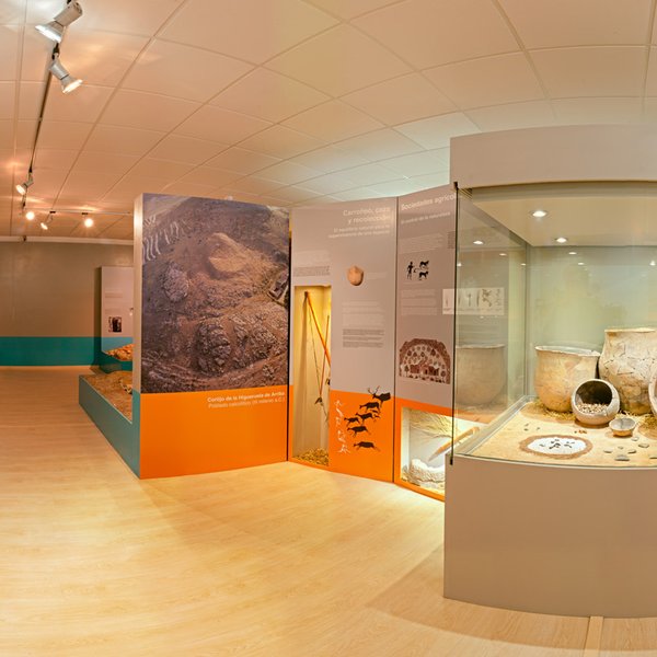 Museo arqueológico-etnográfico