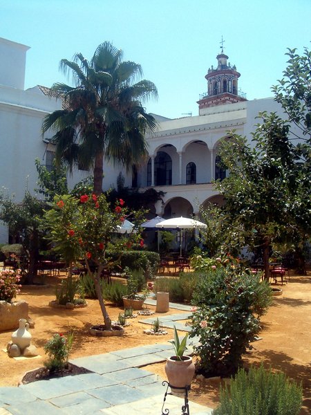 Palacio de los Guzmanes - Fundación Casa Medina Sidonia