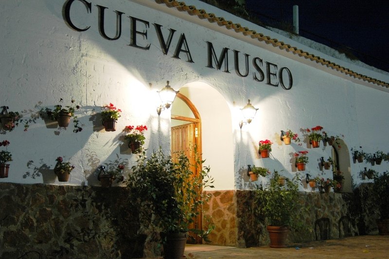 Cueva-Museo Etnográfico