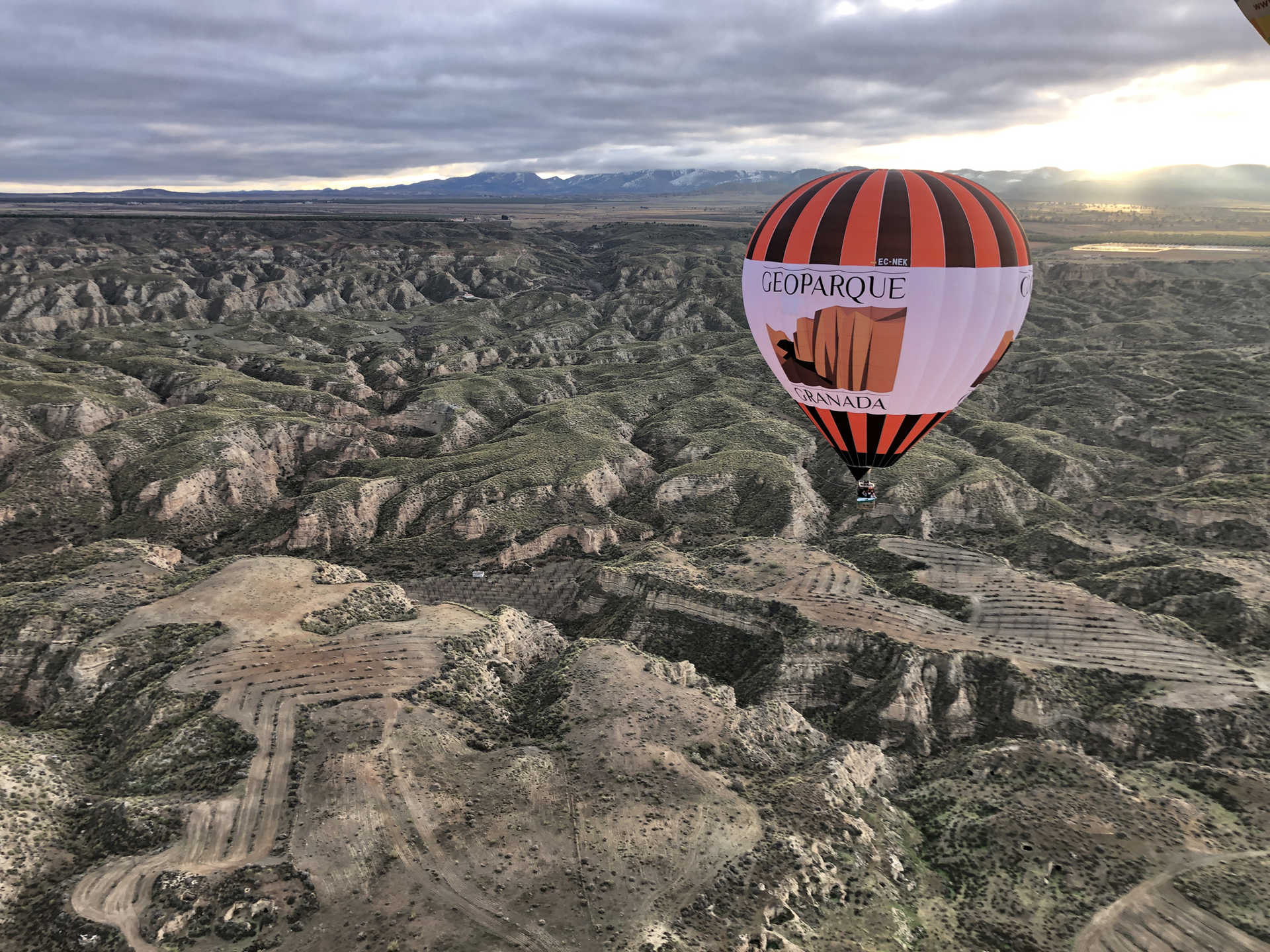 Heißluftballonfahrt über den Geopark von Granada