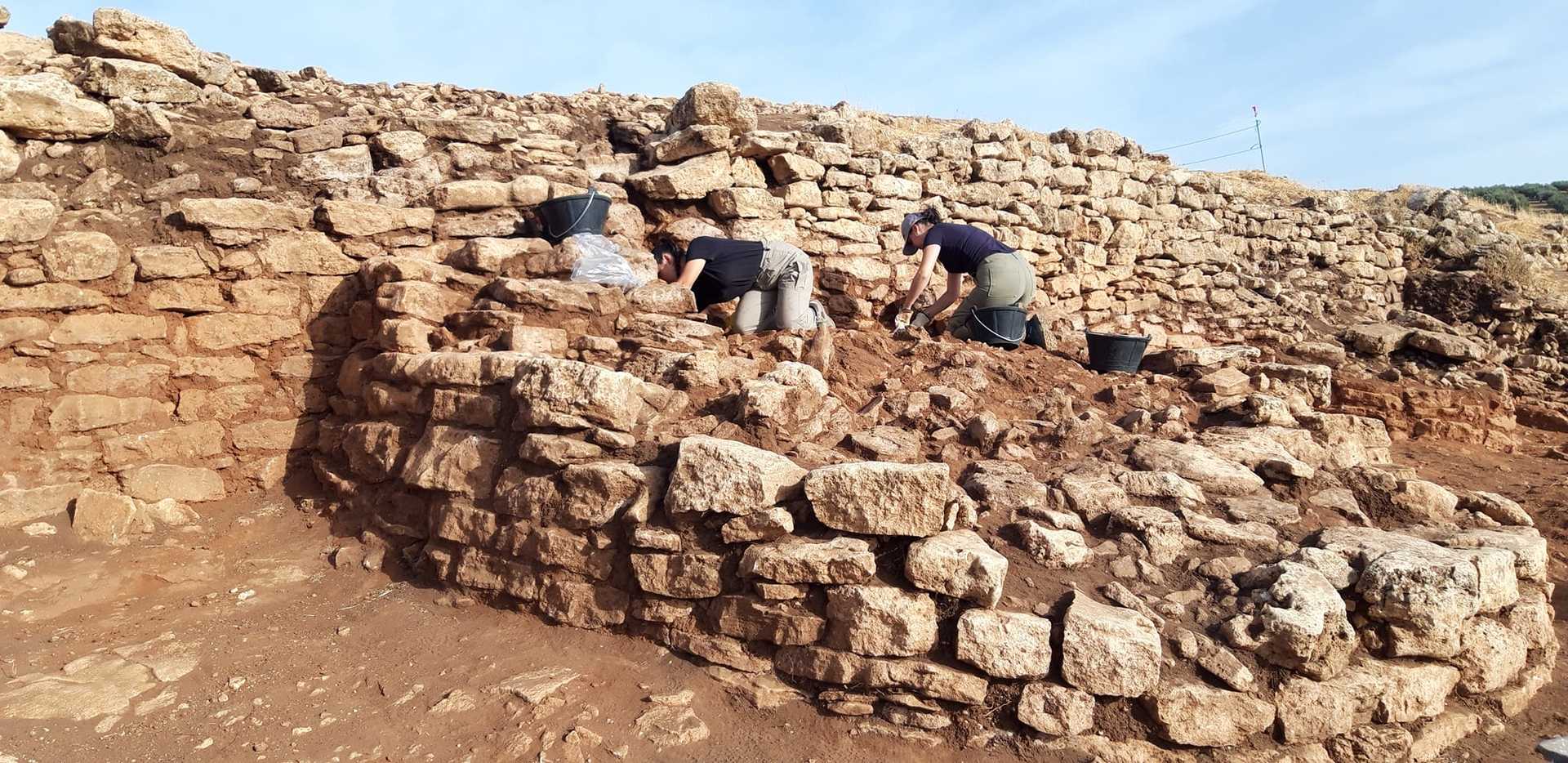 Algarinejo - Yacimiento Arqueológico del Tajo de Villavieja