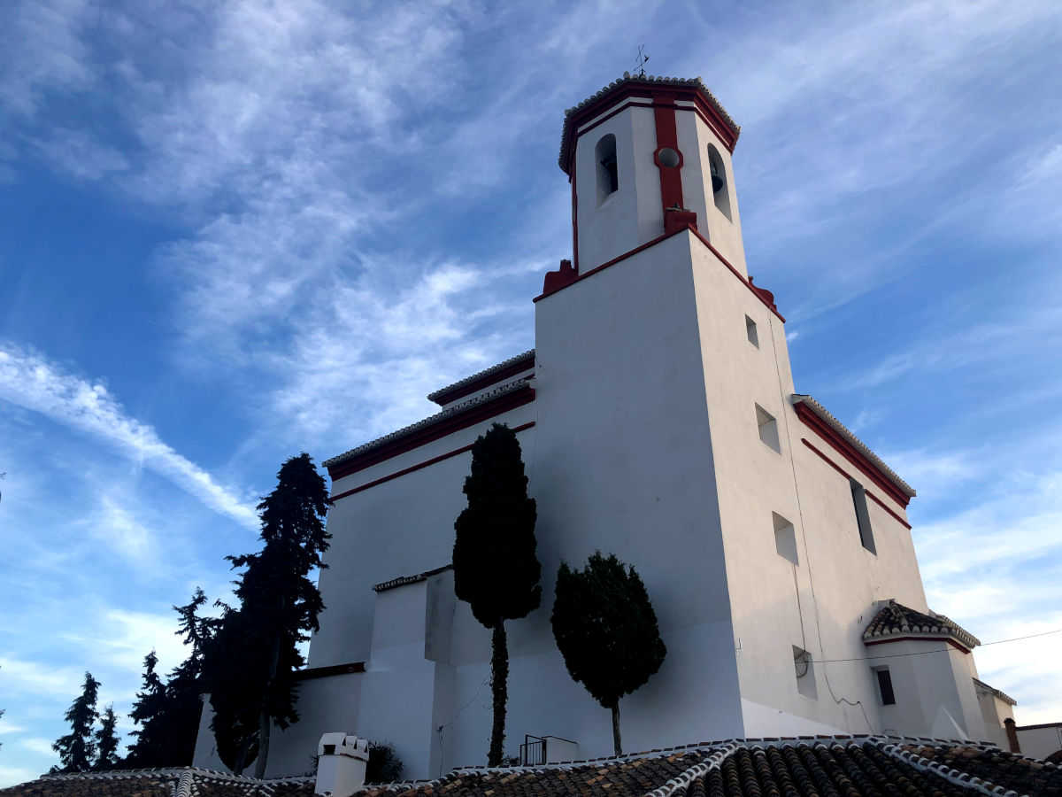 Iglesia de Alozaina en la Sierra de las Nieves