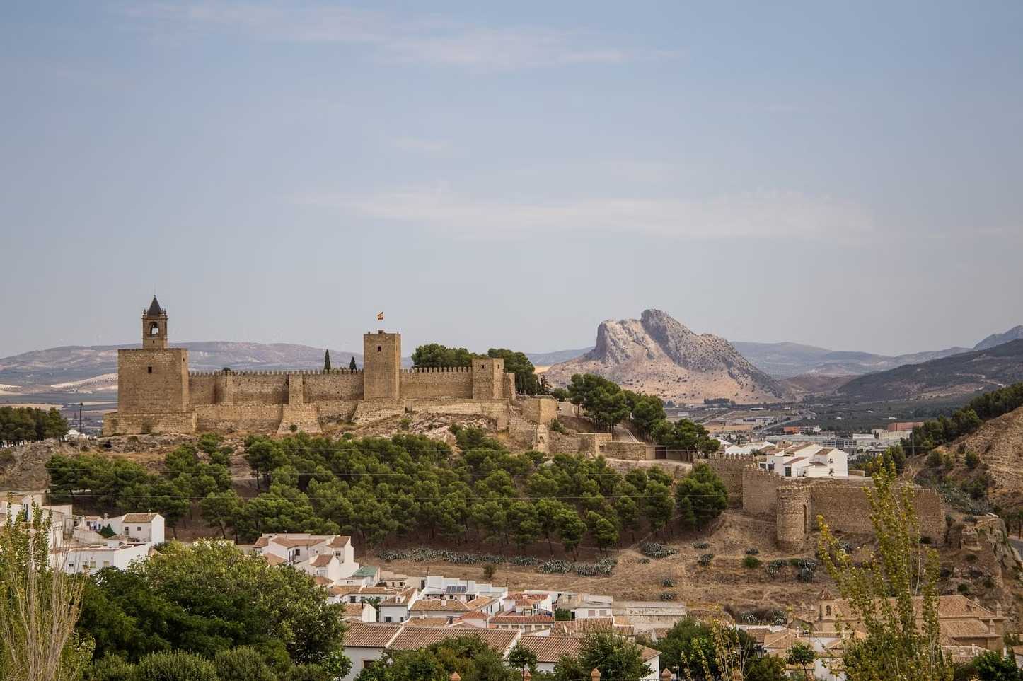 Visita Antequera y almazara tradicional