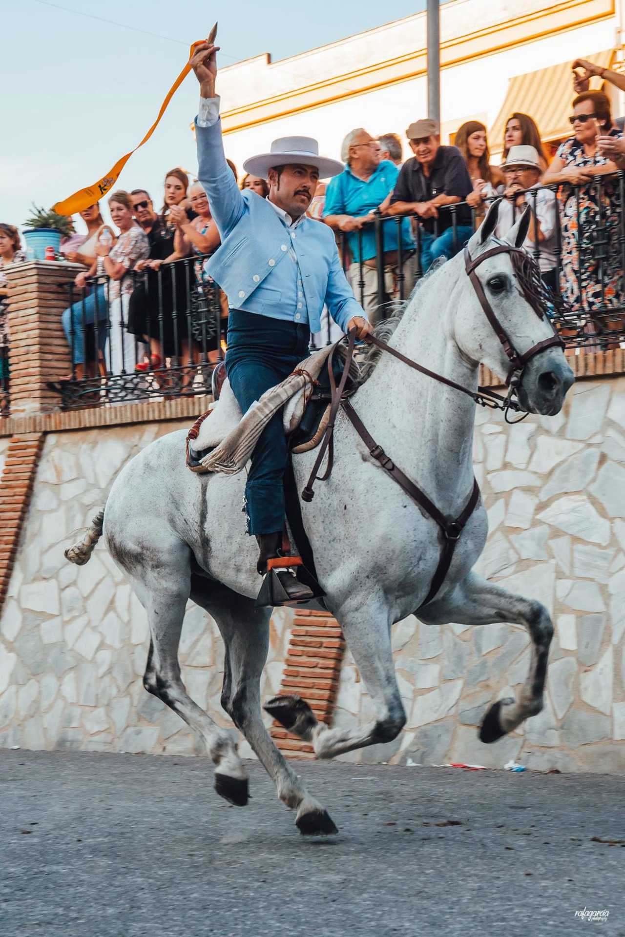 Bandrennen zu Pferd, Fuente de Piedra