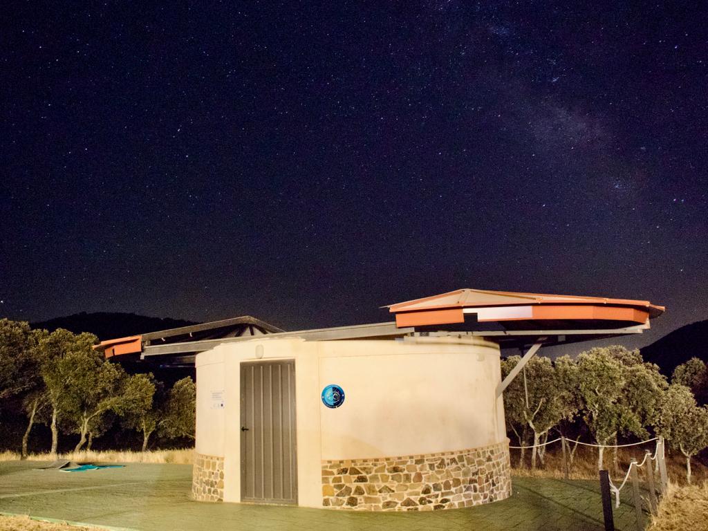 Zentrum für Astronomiebeobachtung auf dem Landgut Dehesa de Navalacedra