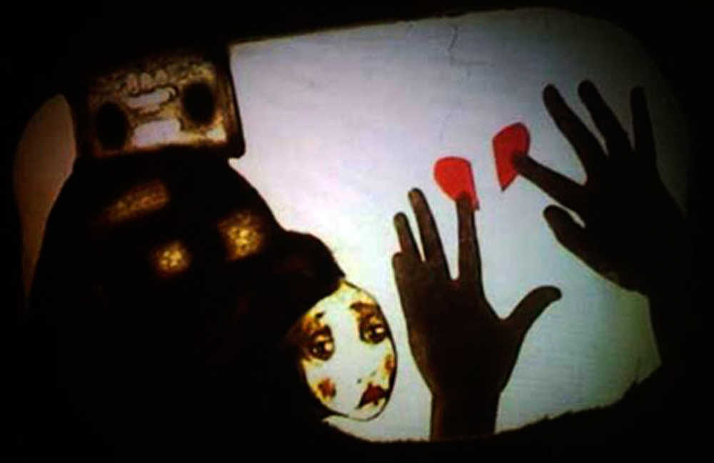 Arturo y Clementina. Cine-Teatro de objetos.
