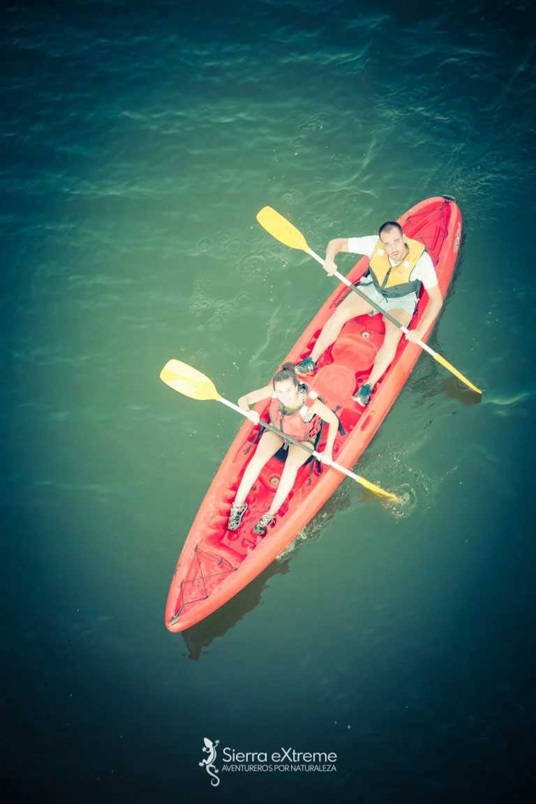 Ruta en kayak en el Embalse del Jarrama