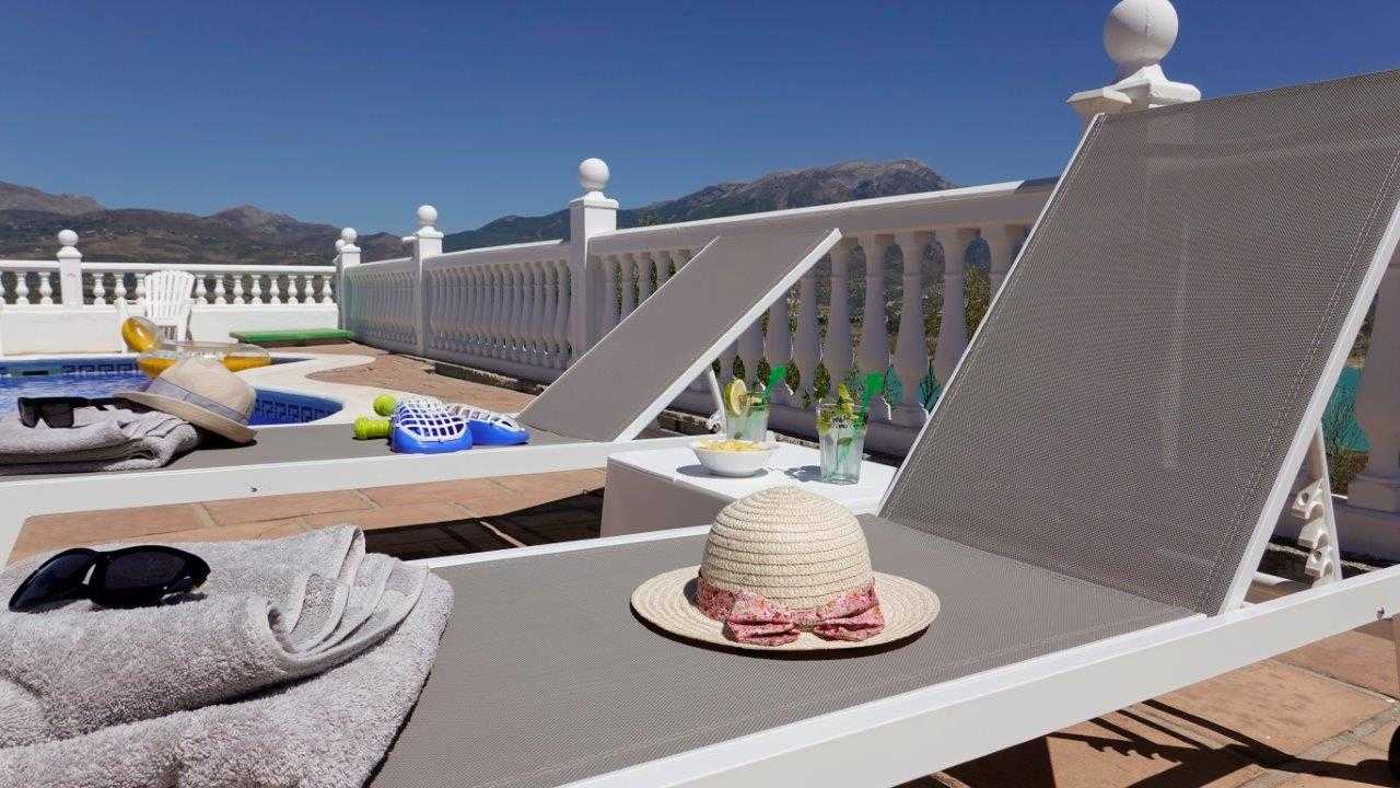 Casa VIVAndalusia, sunbeds to enjoy on the terrace