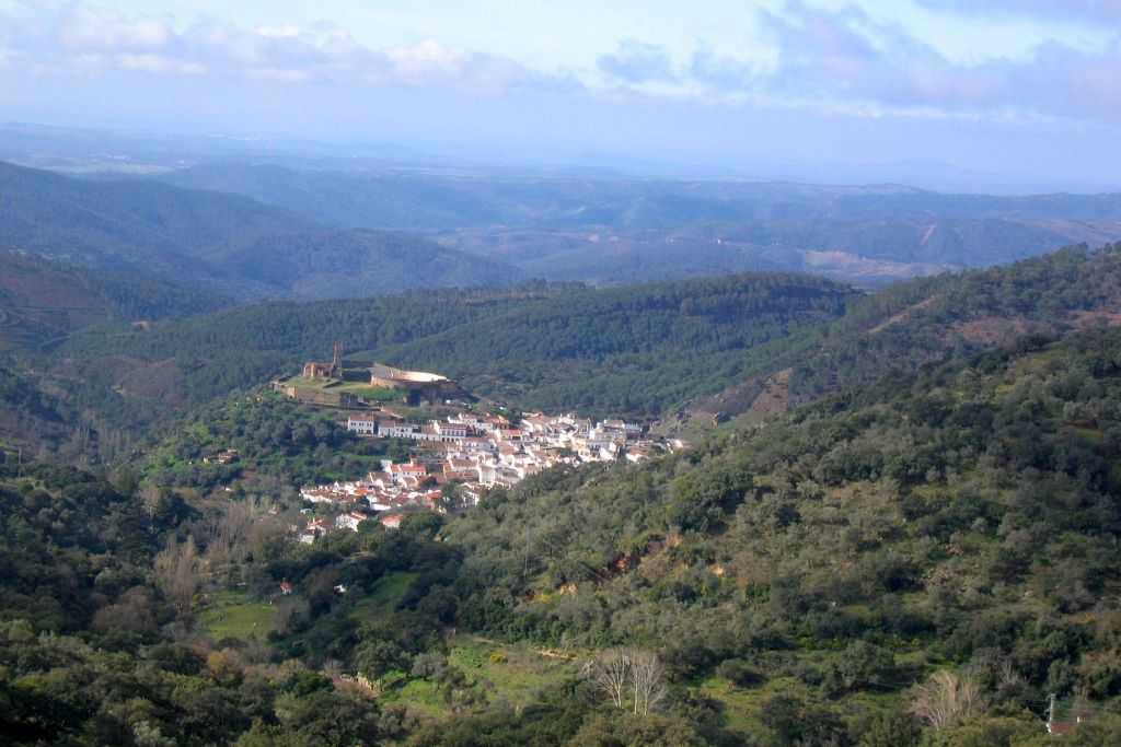 Cerro de San Cristóbal trail