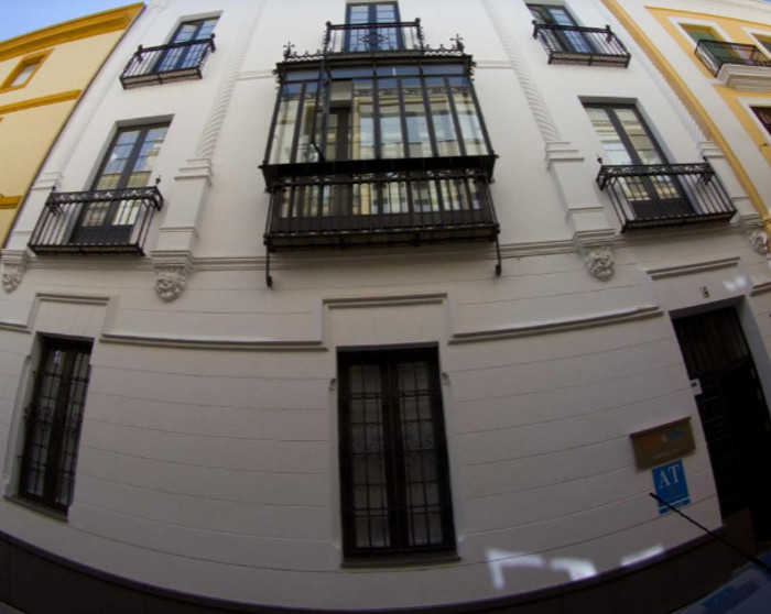 Apartamentos City &Life Sevilla Alberto Lista