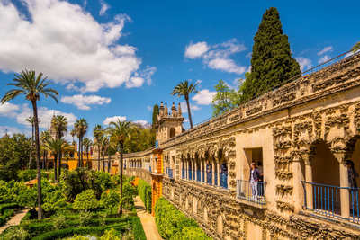 Casa de la Contratación, Alcázar-Gärten und Arquillo de la Plata