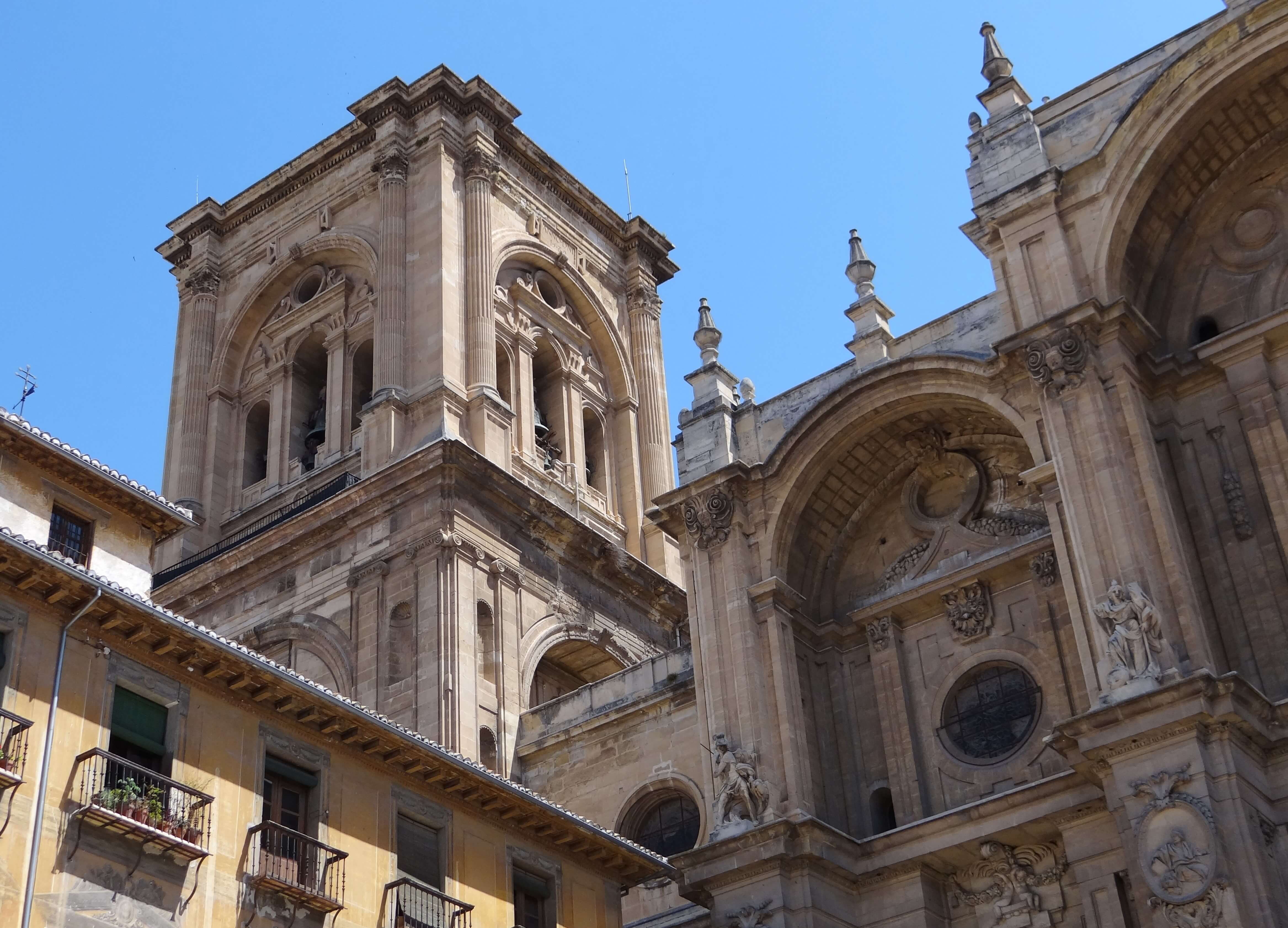 Granada Imprescindible. Un guía exclusivo para ti - Official Andalusia ...
