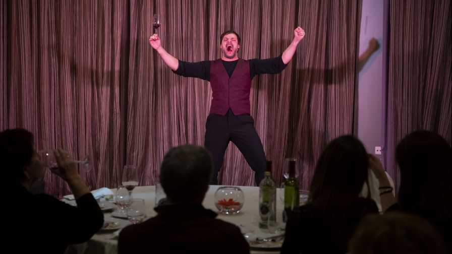 Bacanal, teatro y gastronomía