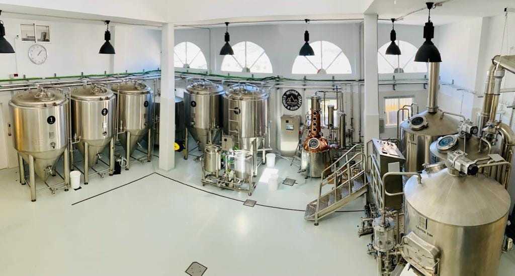 Destilería, fábrica de cerveza