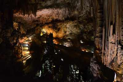 La Cueva de Nerja, una visita diferente por la Catedral de la Costa del Sol