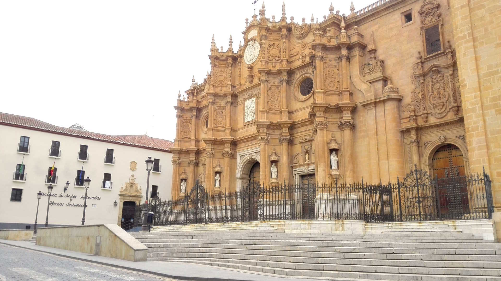 Cultura Catedral de Guadix-fachada.jpg