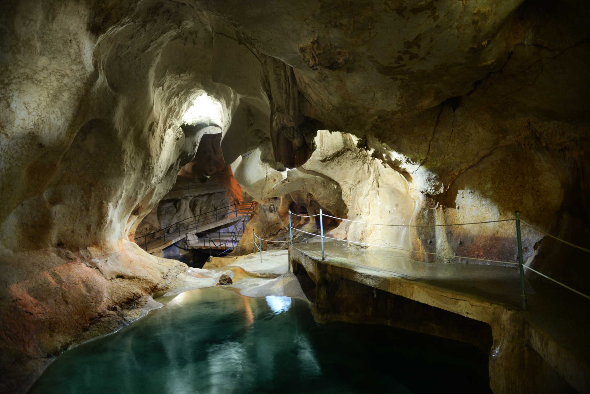 Cueva del Tesoro (3).JPG 